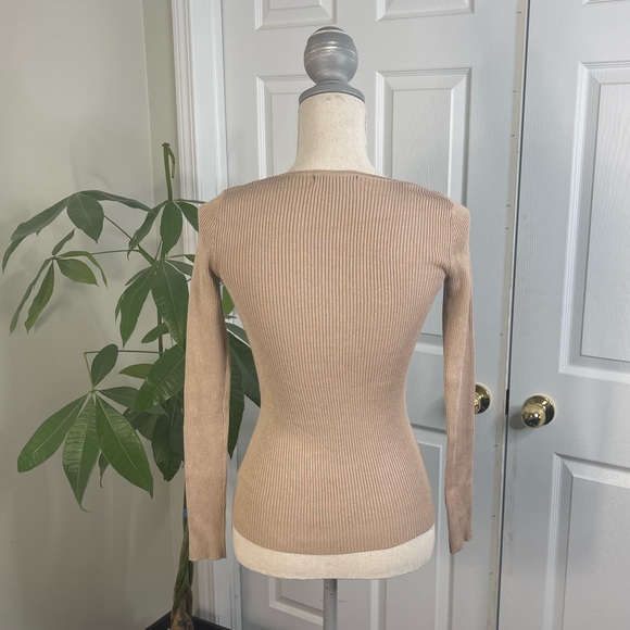 Streetwear S - Sexy & Tight Ribbed Zip Front Top - Picture 2 of 3